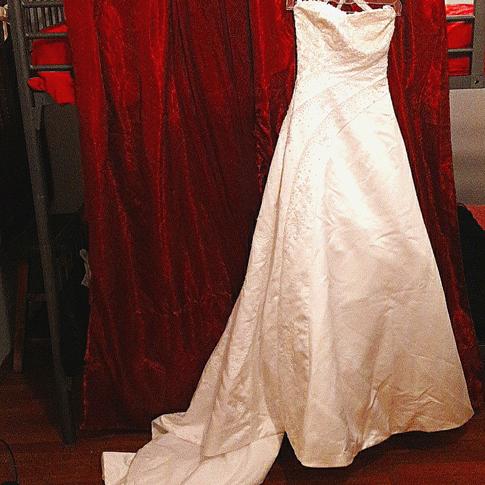 Wedding dress